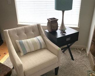 Side Chair $45 and Decorative Pillow $6.50 -  black side table $45 Please feel free to text ahead to purchase 206-669-0540 We can assist with curb outdoor pickup- Indoor shopping available with Mask
