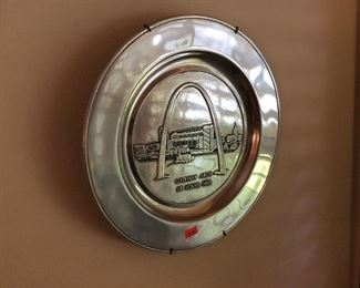 St. Louis arch metal plate