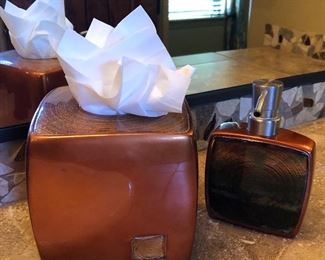 Assorted Bathroom Vanity Accessories