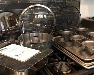Baking Pans, Popovers, etc.