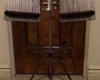 Antique Stand