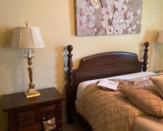 Beautiful Queen bed. Comes with slats or equipped with remote controlled electric adjustable base.