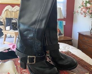 Chloe leather boots
