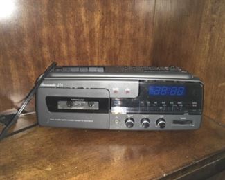Cassette radio player $15