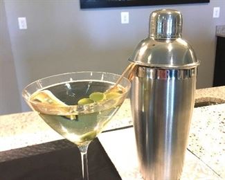 $15
$12 cocktail shaker