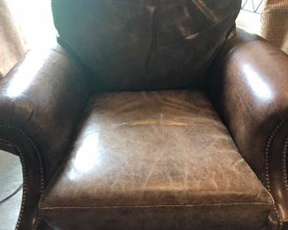 Ethan Allen leather chair - has matching ottoman 