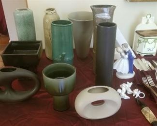 Nice selection of Japanese pottery