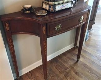 Hepplewhite console table by Stoneheigh. Beautiful inlaid design