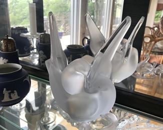 Lalique Dove Frog for flowers or votive candle