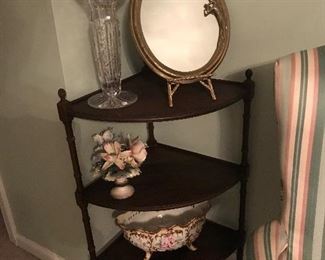 Love this little corner curio shelf