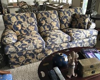 Beautiful 3 cushion Sofa. Beautiful condition. Makers name to be added.