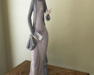 Lladro Ashley - Retired