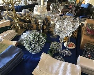 This shade of green balls and chrystal is beautiful. The linens are the best