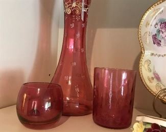 Beautiful gold enameled cranberry vase