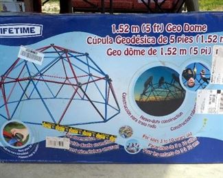 Lifetime 5 Ft Geo Dome, New In Box