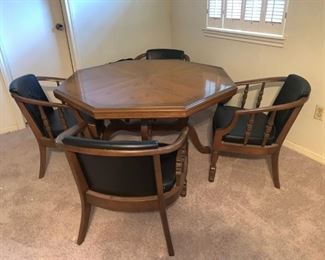 Pub / Game Table with Four Chairs