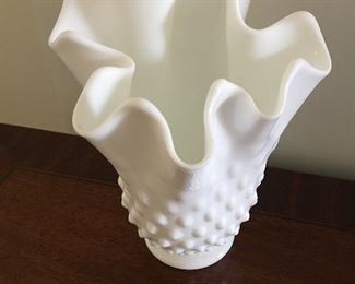 Fenton handkerchief vase