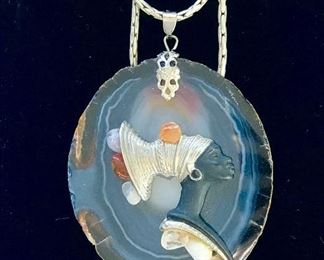 Nefertiti Queen of Egypt in Silver head dress on Agate plaque Necklace , gorgeous! 