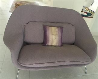Knoll Brand Womb Settee Couch