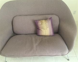 Knoll Brand Womb Settee Couch