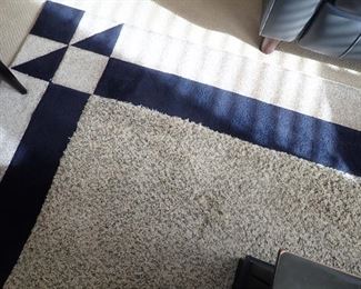 LARGE AREA RUG / SOFT GREY AND BLUES