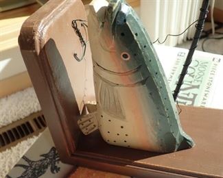 FISH BOOKENDS