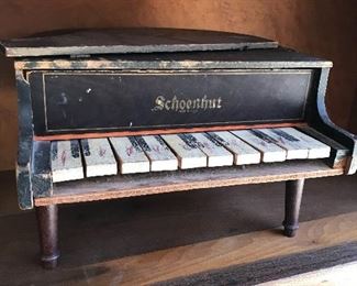 Toy piano