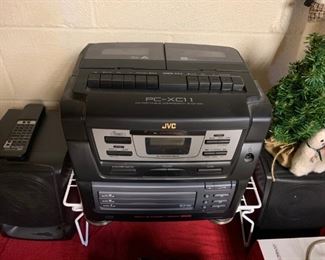JVC PC-XC11 CD Portable Component System with Speakers!