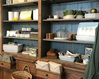 Reclaimed Wood Hutch