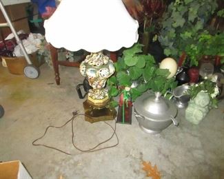 Lamp 2 of pair - Capodimonte lamp