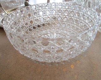 Button crystal bowl