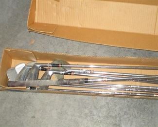 Set of Wilson golf clubs
