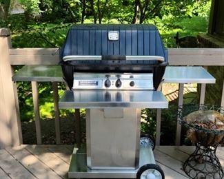 Broilmaster Premium Gas Grill $500