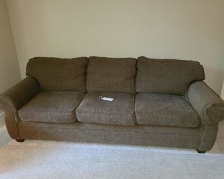 Henredon sofa $350