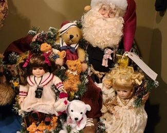 Lynibelle Santas collection by Lyn Summers. Old world Santa with children $295