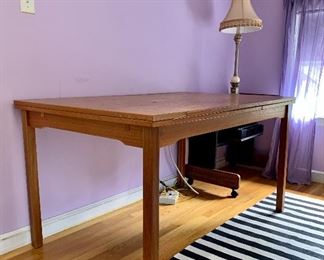 Item 76: Table - 53.25" l x 34"w x 30"h (with two built-in, hidden, expandable 19.5" leaves) table is sturdy - it is missing some veneer along edge and there are water spots - okay, so it's a project! But cool table!: $75