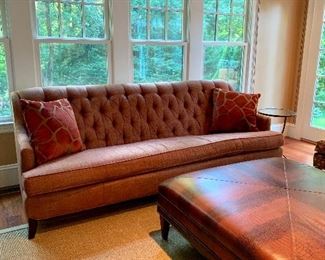 Item 90: Kravet Medley Collection sofa - 93.5"l x 24"w x 35"h - this item will need reupholstering to bring it back - please note photos well: $475