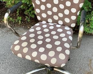Item 133: Pottery Barn Teen Airgo chair - 23"l x 21"w x 35"-39"h: $60