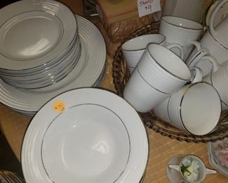 Dish Set -$30