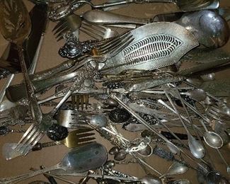 Assorted Flatware & Accent Pieces
