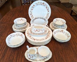 61-piece set of Paragon bone china (England), "Seville" pattern.