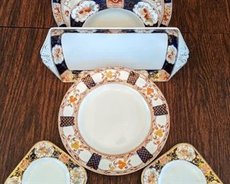 16-piece set of Alfred Meakin (England) "Stanley" pattern china.