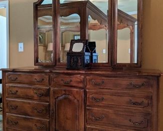 Matching Ethan Allen 9-drawer chest, with triple beveled mirror.
