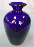 282 - Steuben Per Clyde Gardner Cobalt Blue Art Glass Vase 6.5 in. T. X 4 in. Dia.