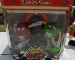 M&M COLLECTIBLES