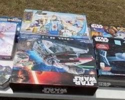STAR WARS TOYS AND GAMES