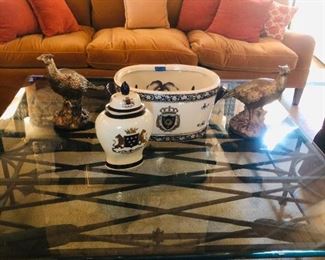 Great arrow iron-based coffee table very large