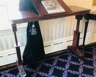 Adjustable library/drafting table