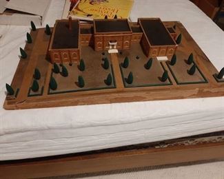 Wooden City - Hospital Model