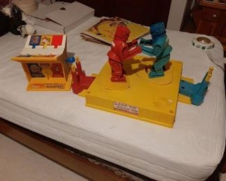 Vintage Rock em Sock em Robots (1 arm on each guy doesn't move correctly) and Animal Scramble Game